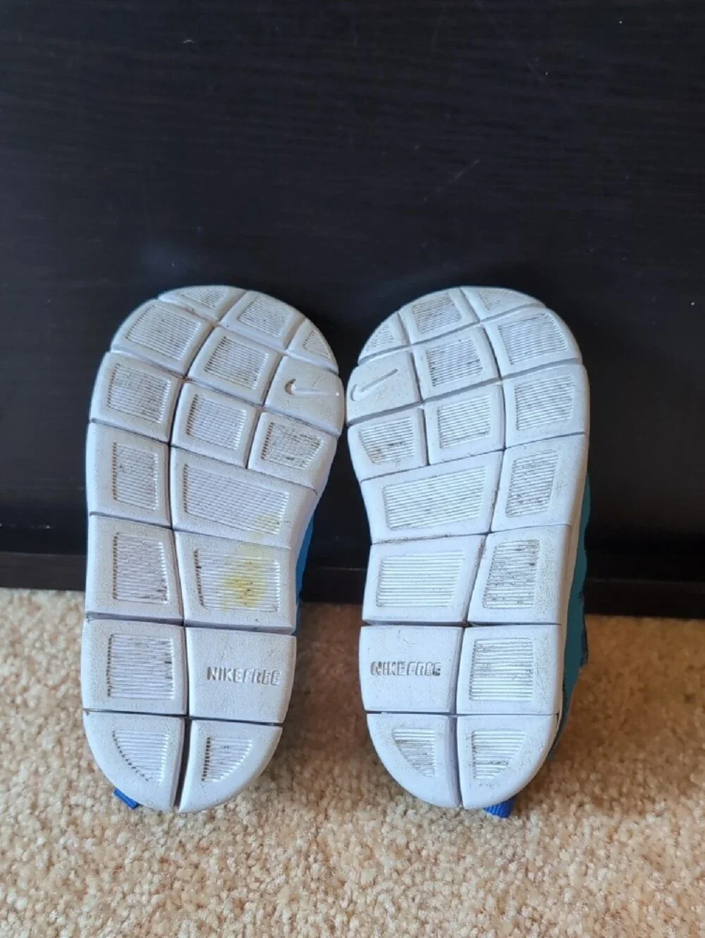 Nike Free Run 2 Toddler Sneakers 7C